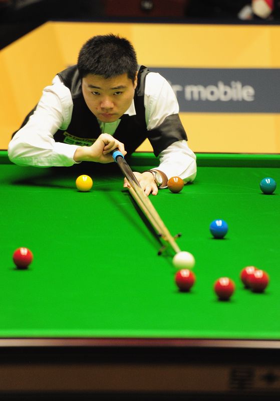 劲旅相争 劲旅相争