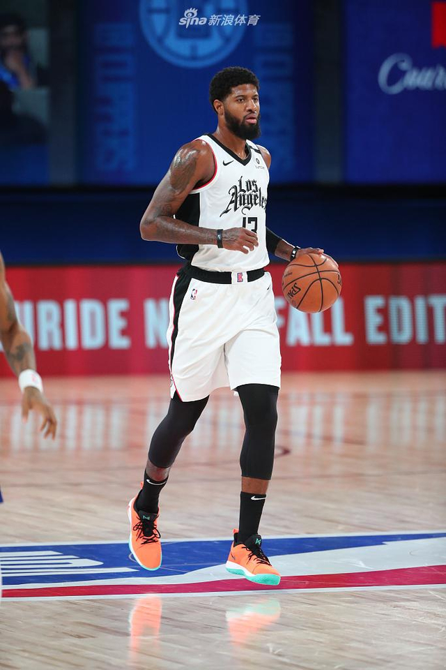 的世界泳坛 的世界泳坛